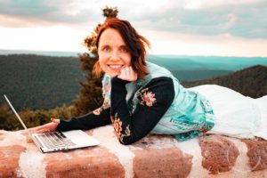 Sandra Bialinski | MindStyle: Die richtige Partnerin für Dein Webdesign, Wegelnburg, Fotoshooting