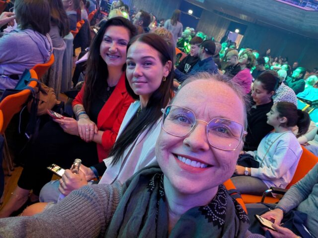 Dieses Wochenende mit den saucoolen Ladies @lenafuchs.marketing und @smartofficesolution_by_kp ganz im Zeichen von "Inspire your life" beim Event von Jörg Löhr in Augsburg. 🙌 Let's gooo!
#JörgLöhr #onlinebusiness #mindstyle #inspireyourlife